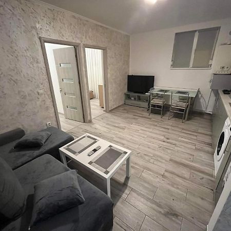 Modern & Elegant Apartament Craiova Exterior photo