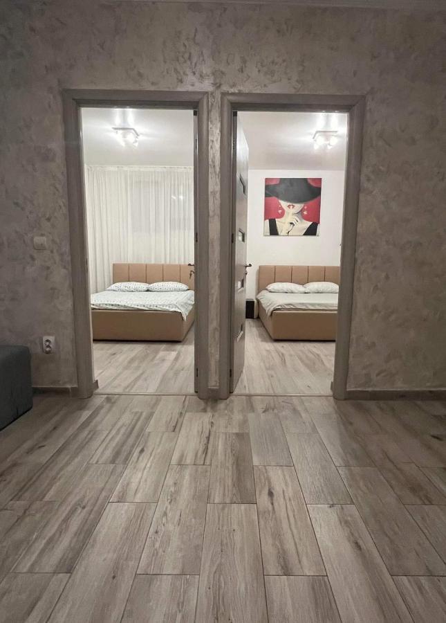 Modern & Elegant Apartament Craiova Exterior photo